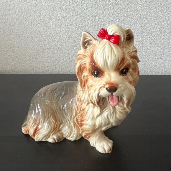 Vintage Norcrest Yorkshire Terrier Figurine // Handpainted Ceramic Yorkie - Picture 1 of 6